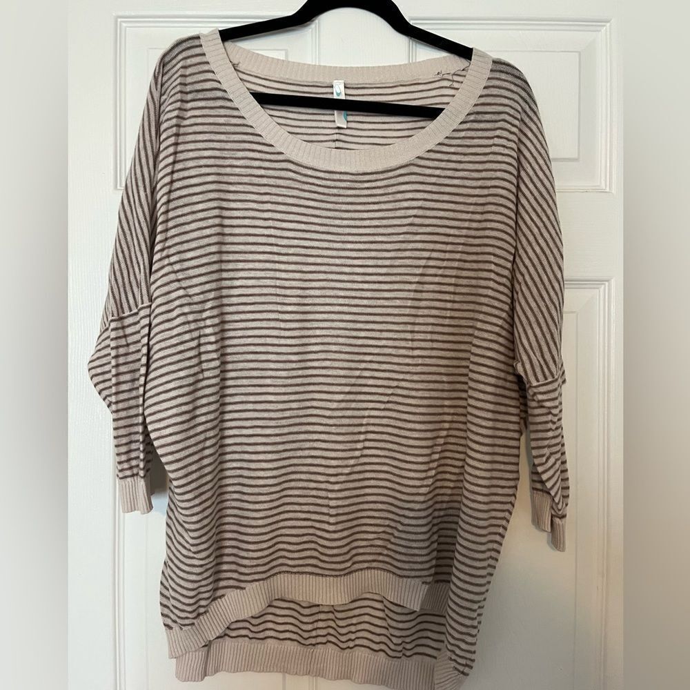 Brown Stripped Sweater. Size Large.